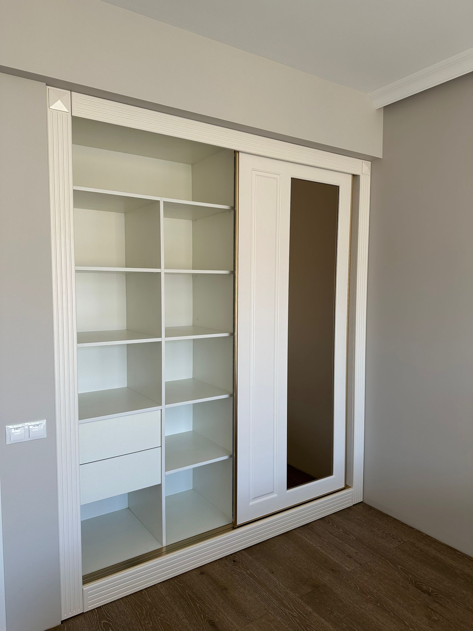 Dulap in antreu la comanda de la frank de lux