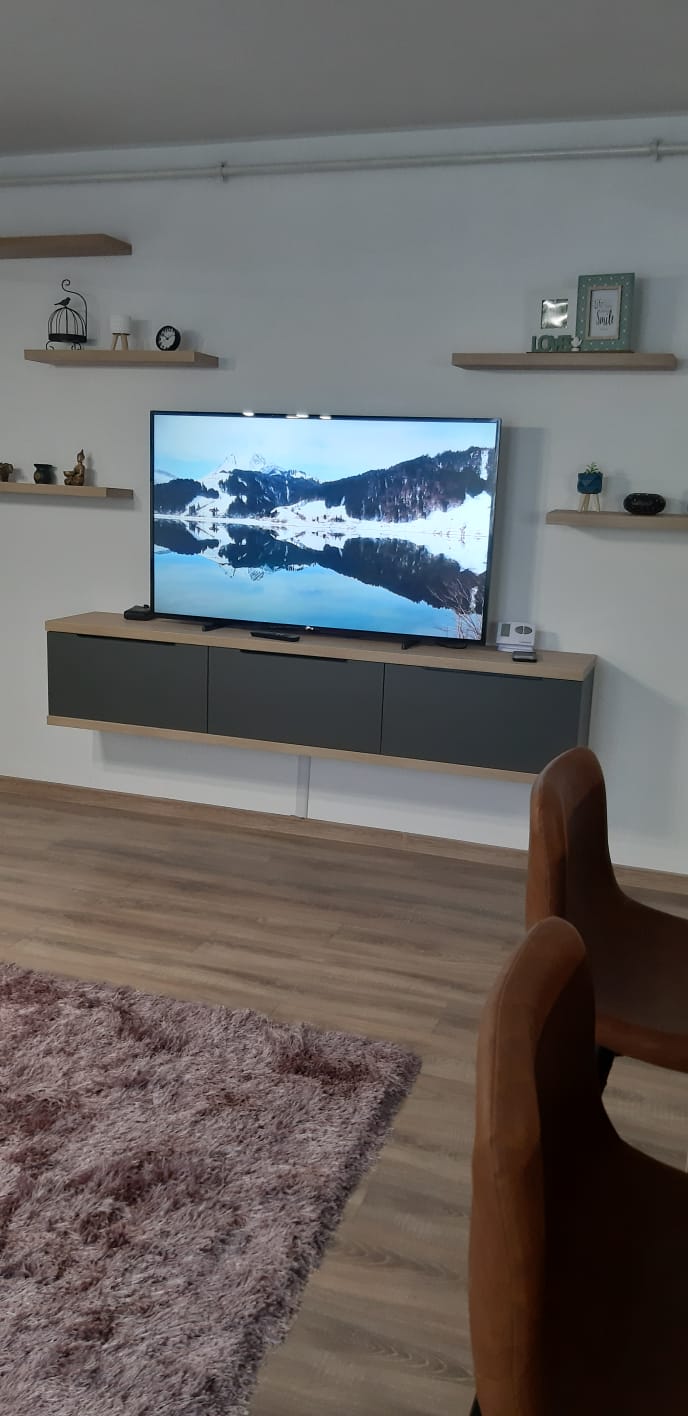 mobila in living la comanda de la frank de lux