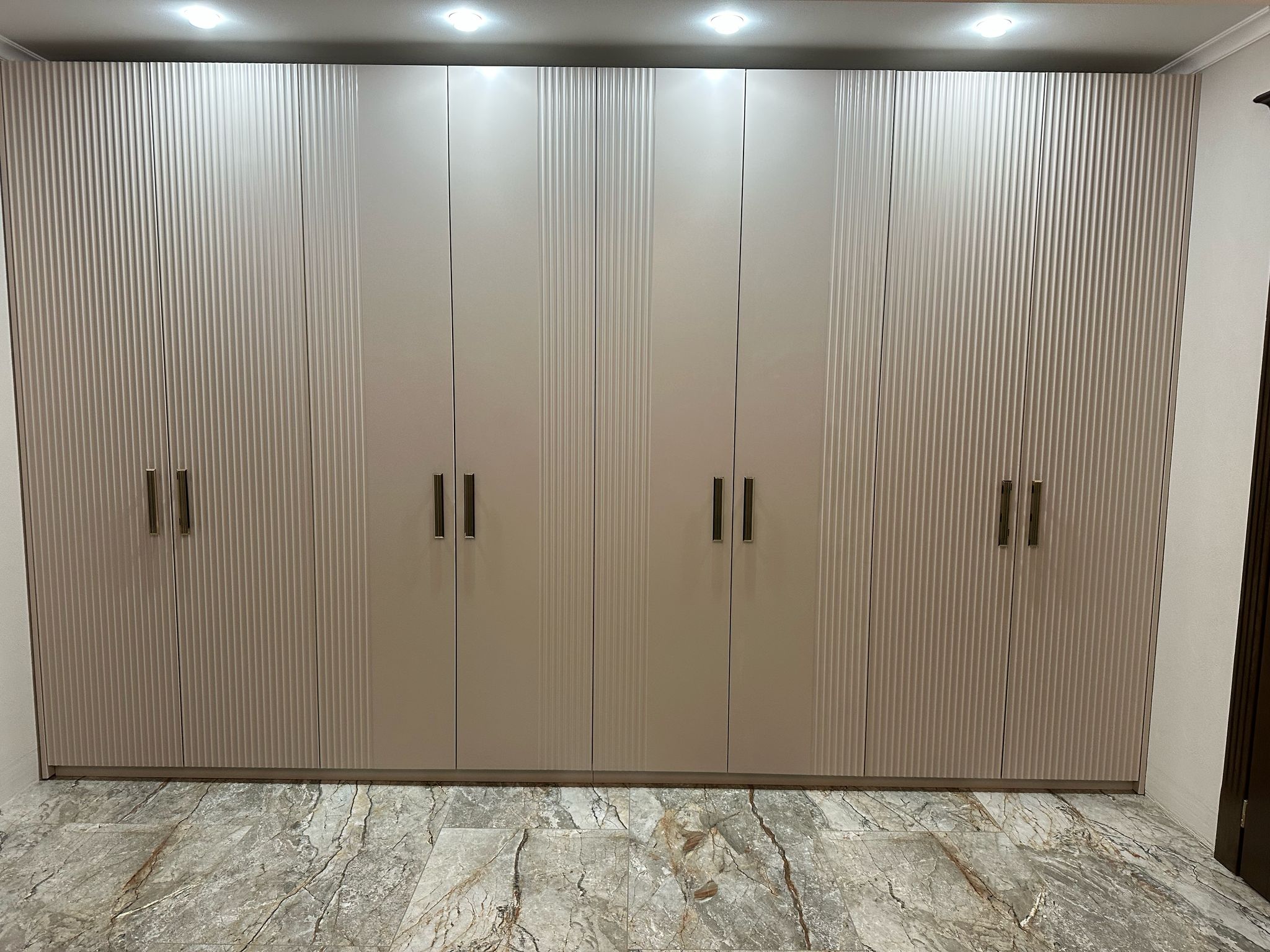 Dulap in antreu la comanda de la frank de lux