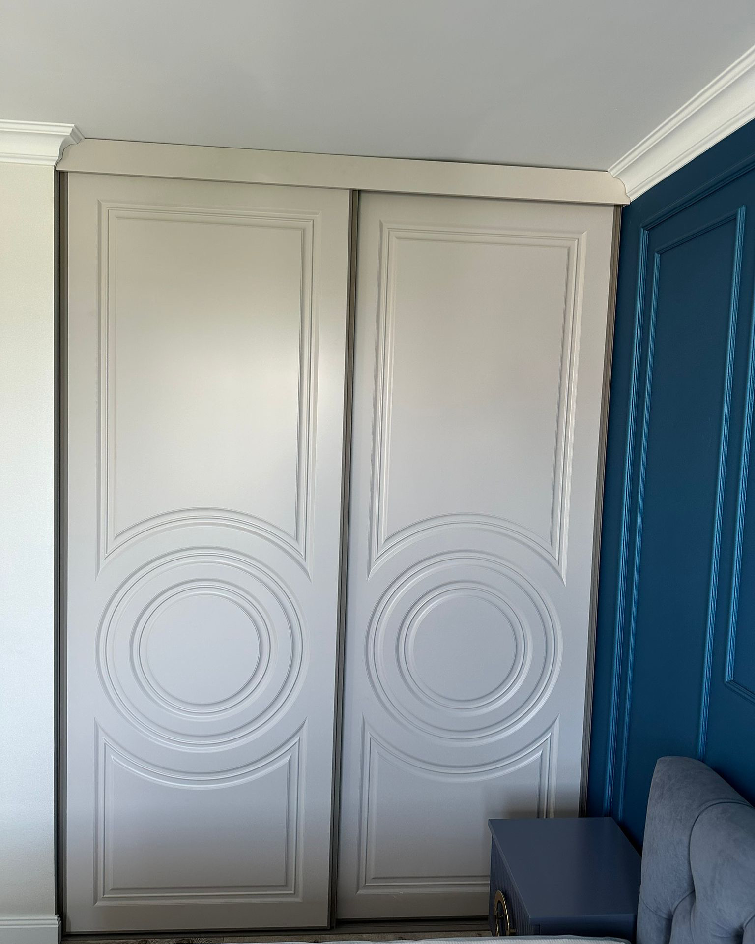 mobila in dormitor la comanda de la frank de lux