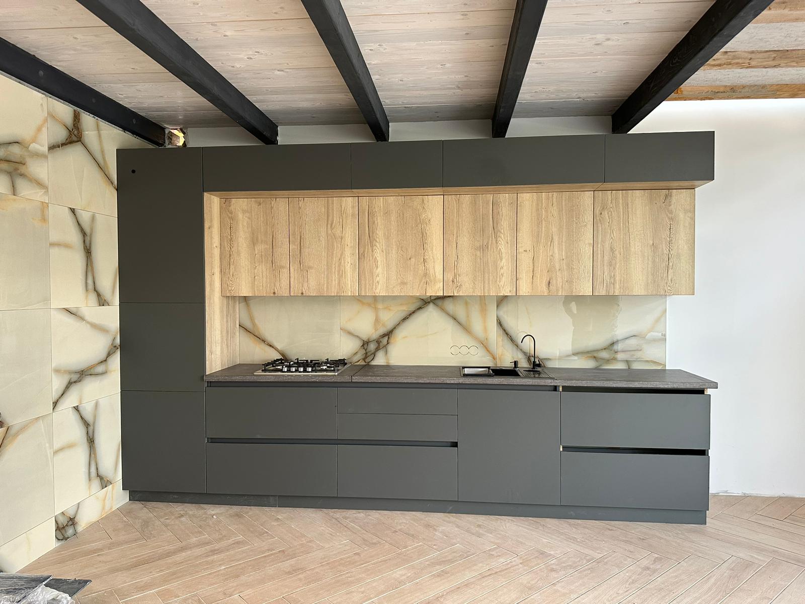 proiect mobila in bucatarie la comanda de la frank de lux